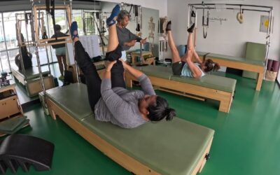 Scissor & double leg lower lift neck to spine connection